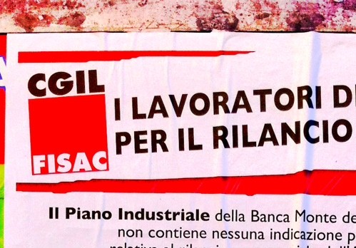 MPS: Manifesto sui muri di Siena