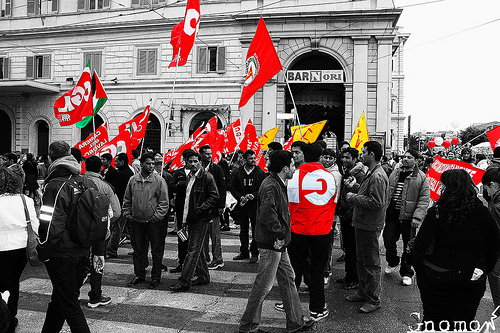 Palermo:assemblea di piazza di giorno 29 ottobre  presso il cinema Rouge et Noir