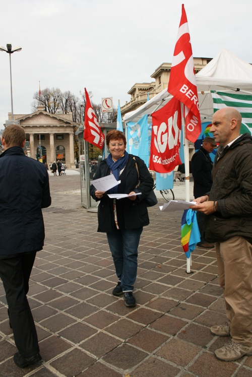Fisac Cgil Bergamo: Presidio 25 ottobre