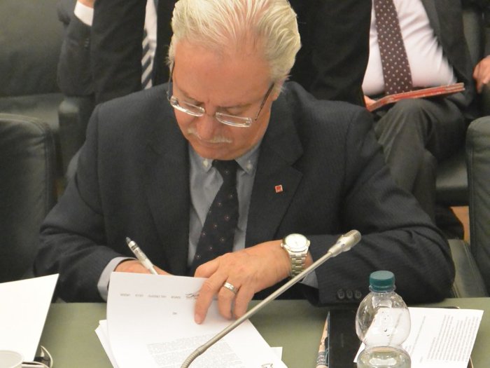 Firmato l’articolato del CCNL ABI, ora confronto su pressioni commerciali