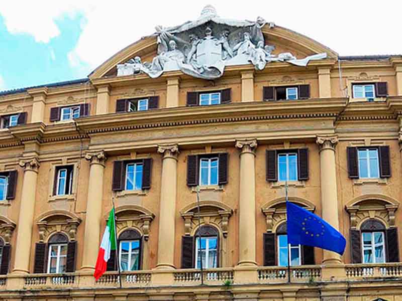 Antiriciclaggio: la delega al MEF