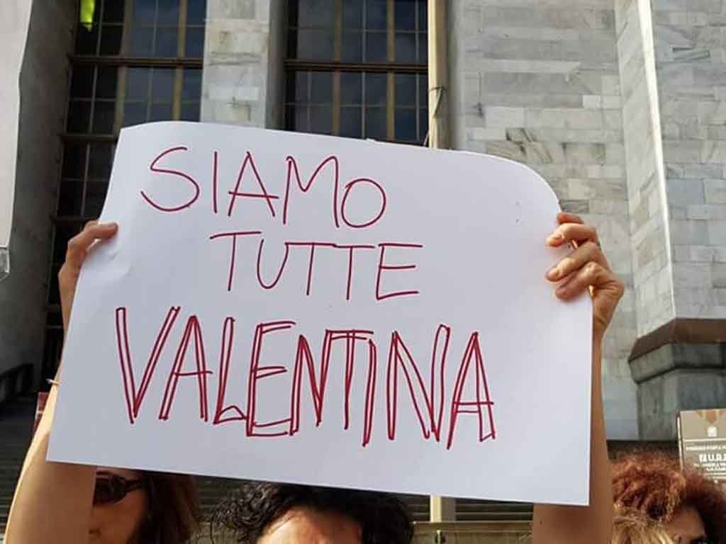 Presidio al Tribunale di Milano: Siamo tutte Valentina! Presidio al Tribunale di Milano: Siamo tutte Valentina!