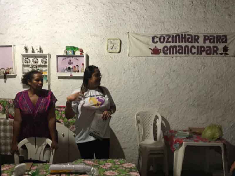 La cucina emancipata: esperienza comunitaria di inclusione ed educazione ﬁnanziaria