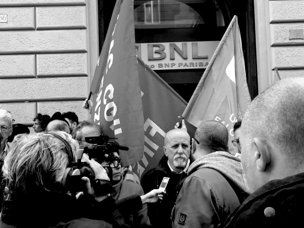 BNL: Sindacati in piazza contro condizioni lavoro rete commerciale