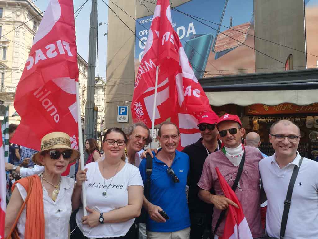 DoBank: il presidio di Milano